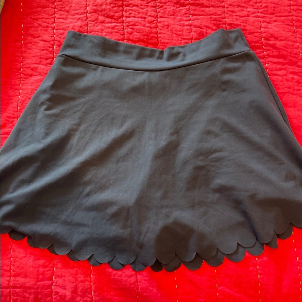 Black Scalloped Hem Skirt